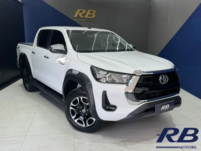 Toyota Hilux CD SRV 4X4 2.8 TDI Diesel Aut. 2024