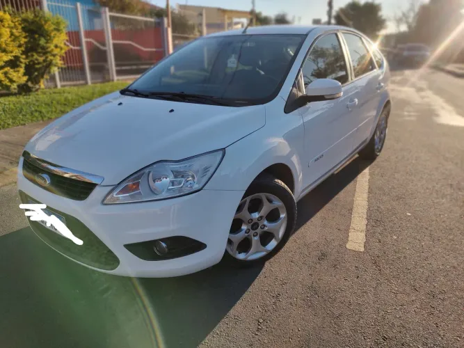 Ford Focus 1.6 S/se/se Plus Flex 8v/16v 5P 2011