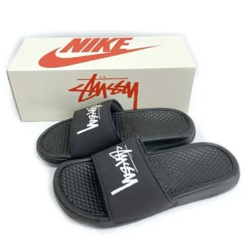 Chinelo Nike benassi Stussy (Preto) - ORIGINAL 