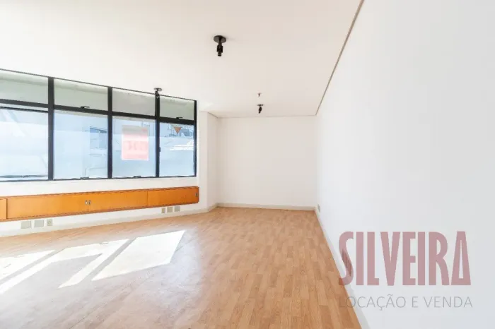 Sala comercial com vaga
