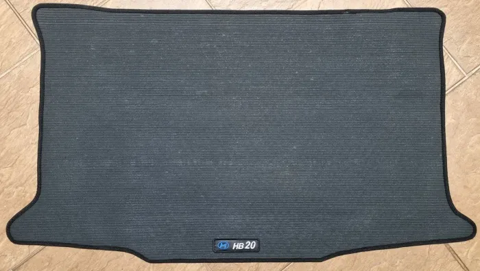 Tapete de Borracha para Porta Malas HB20