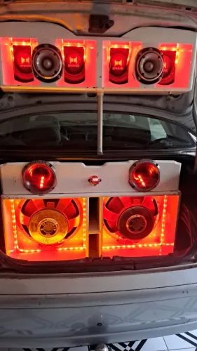 Som automotivo