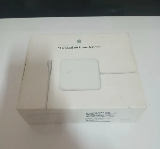 Carregador Apple 45W MagSafe Power Adapter 
