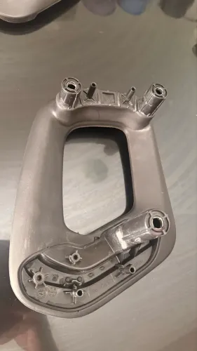 Puxador porta Dianteira Direita Toro