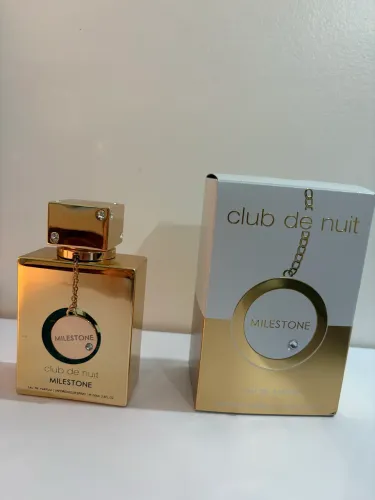 Perfume árabe Club de Nuit Milestone