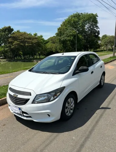 Chevrolet Onix JOY Hatch 1.0 8V Flex Mec. 4P 2019