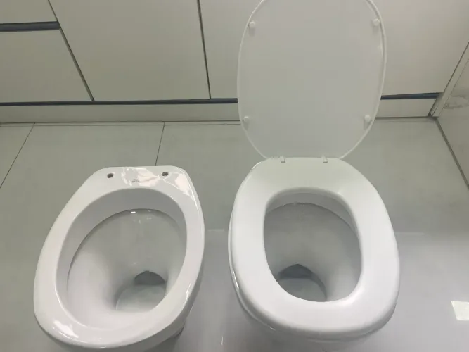 Vasos sanitários de parede Deca