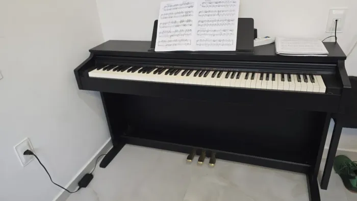 Piano digital ap-270