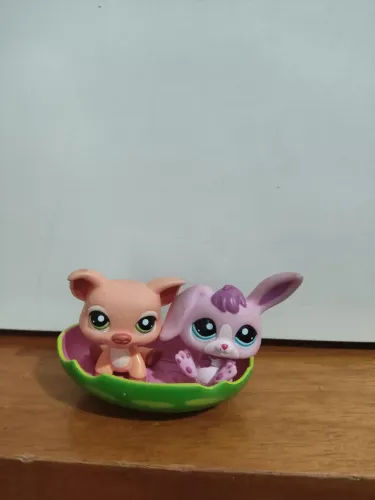 Miniatura dois lps littlest pesto shop coelhinho e porquinho na casca de melancia