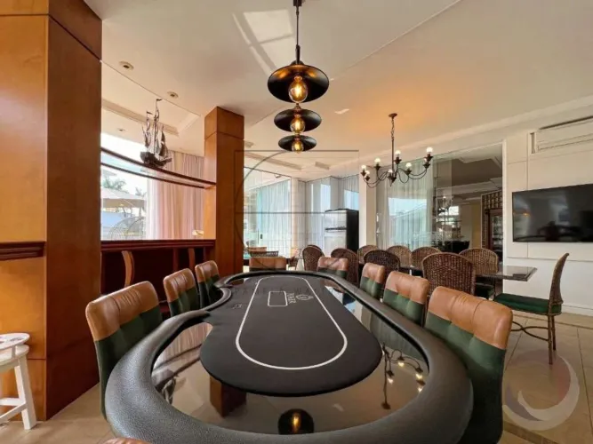 Casa alto padrão em Jurerê