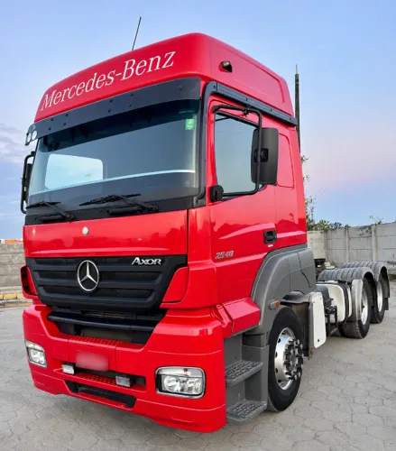 M.Benz Axor 2540 S Teto Alto 6x2 ano 2007