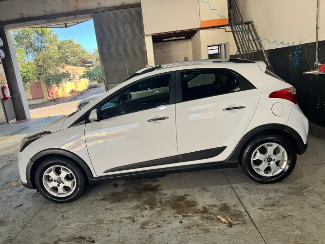 Hyundai HB20X Premium 1.6 Flex 16V Aut. 2015