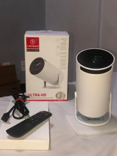 Projetor 4K,Netflix YouTube play store é muito mais. Cinema em casa