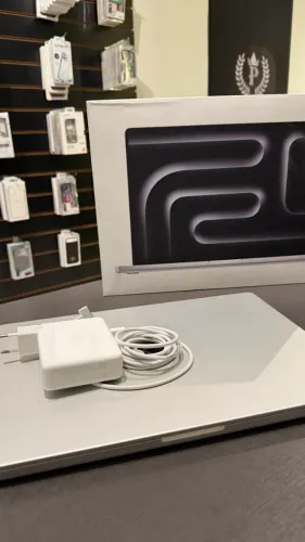 MacBook M3 PRO 36GB 512GB 16 Polegadas -  9 Ciclos - Bateria 100% - Garantia Apple 09/26