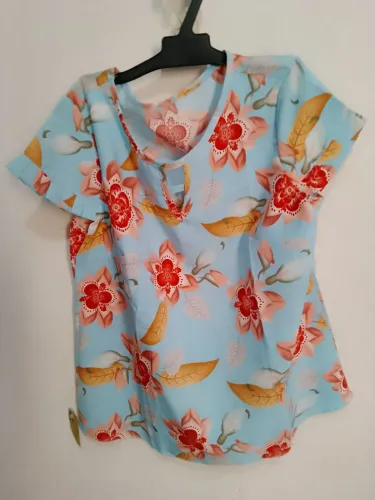 Blusa ainda com etiqueta