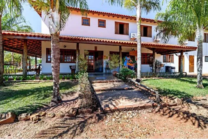 **Oportunidade Única: Pousada alto padrão com excelente faturamento à venda em Brotas-SP**