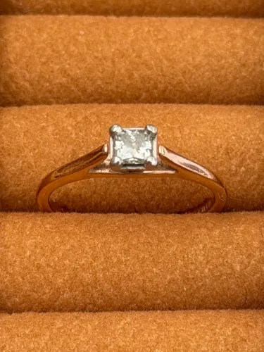 Anel de noivado com diamante natural GIA 0.30ct em ouro rosa e platina - Curitiba