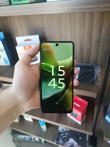 Motorola Moto G15 256GB Verde - Semi Novo