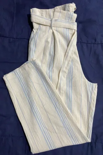 Calça feminina alfaiataria