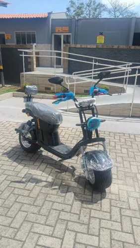 Moto elétrica autopropelido