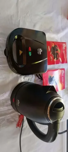 Combo! sanduícheira e chaleira elétrica por 135