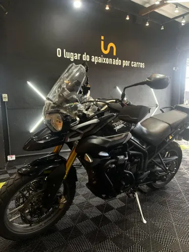 Triumph Tiger 800