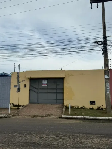 CASA À VENDA - AV MIRTES LEÃO - TERESINA/PI