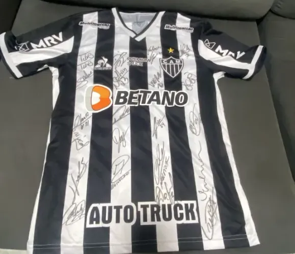 Camisa Atlético-MG 2021 - Tríplice Coroa - Autografada pelo Elenco