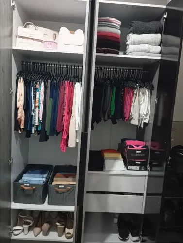 Quer organizar o seu guarda roupa ou closet 