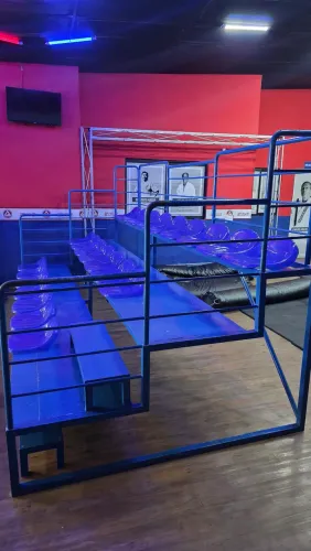 VENDO ARQUIBANCADA NOVA
