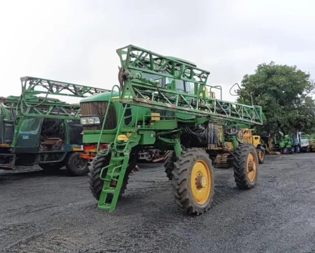 Pulverizador Autopropelido John Deere M4025 ano 2022, com 7.000 horas, em SP