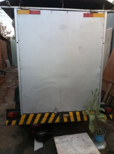 Carretinha/garaparia disponível para venda