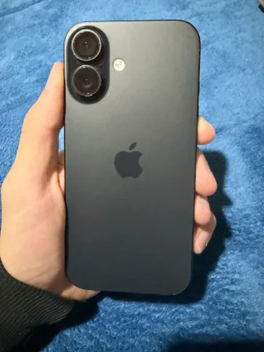 iPhone 16