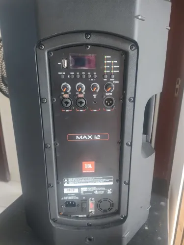 Caixa JBL Max 12
