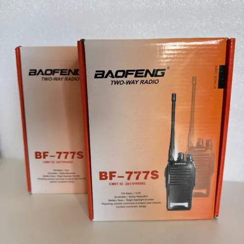 Rádio comunicador kit com 2 unidades com fone e carregador
