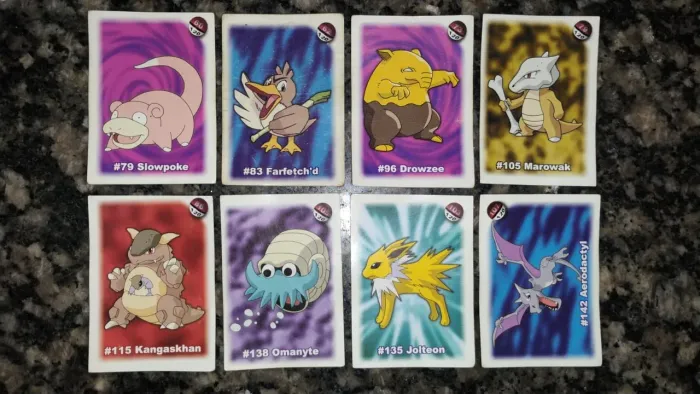 Figurinhas Pokémon - 08 unidades