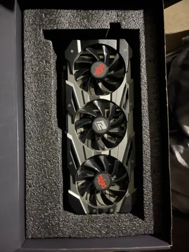 Placa de vídeo red devil Radeon 5700 xt com defeito.
