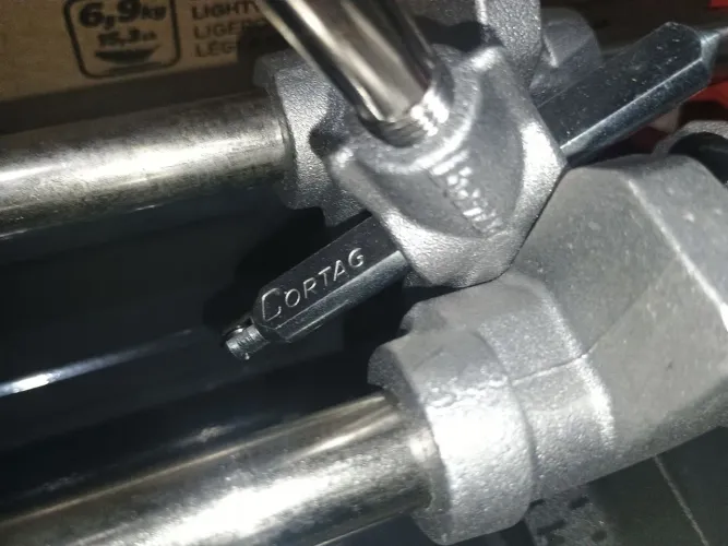 Cortador de piso CortaG novo R$450