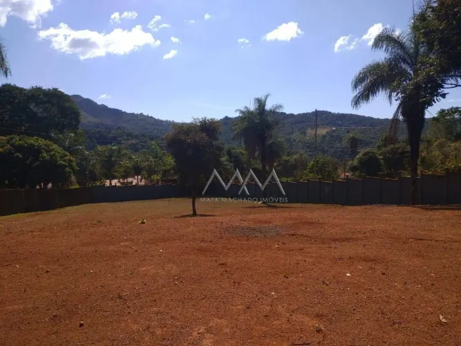 Lote no Condomínio Parque do Engenho.