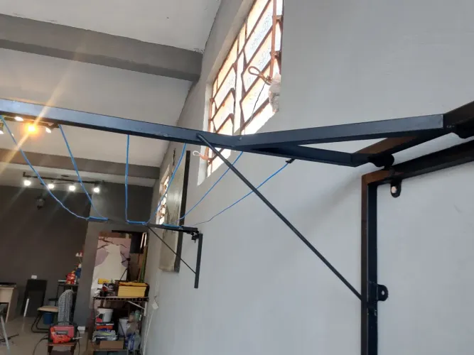 Varal retratil instalado p Maringá e regiao