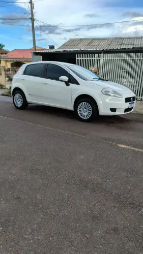 Fiat Punto 1.4 Fire Flex 8V 5P 2010