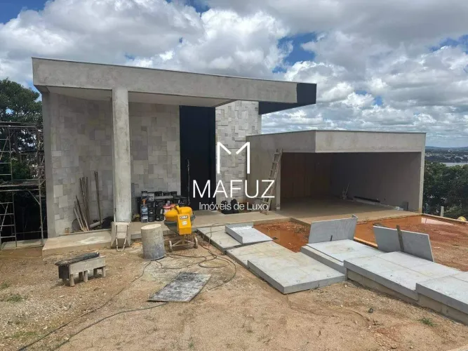 Casa em condomínio à venda, 4 quartos, 2 suítes, 4 vagas, Condomínio Jardins da Lagoa - La