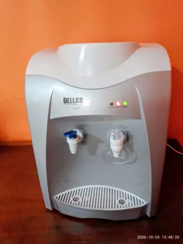 Bebedouro elétrico água gelada e natural 127v ótimo estado