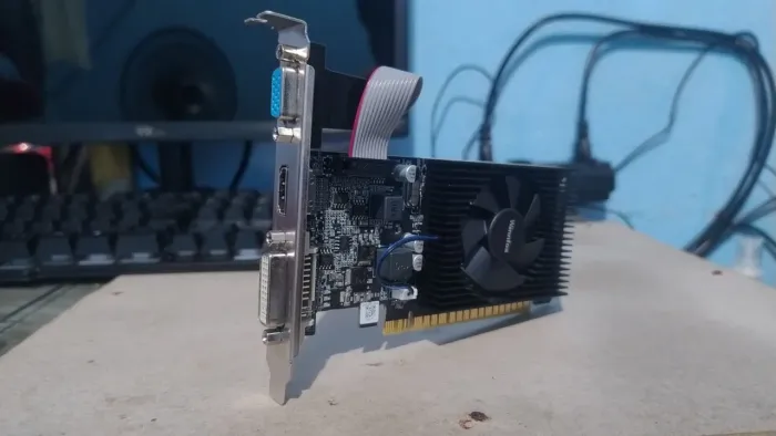 Placa de Vídeo NVidia Geforce GT 210