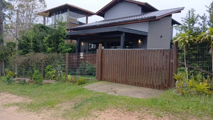 Casa 4 Quartos Ibiraquera, Deck Amplo e Excelente Localização