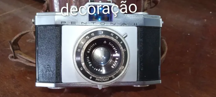 Câmera fotográfica pentona