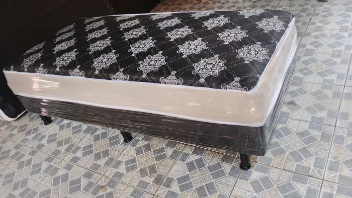 Cama box