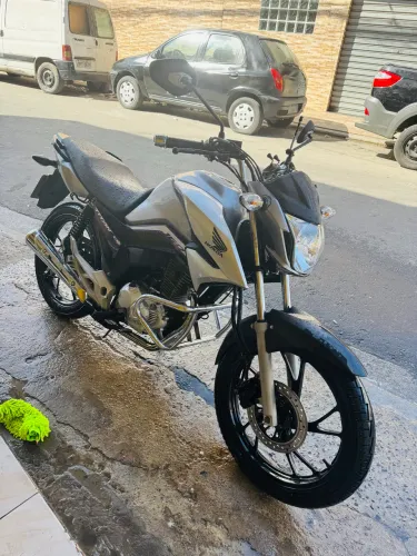 Fan 160 moto em em ótimo estado pronta pra trabalhar