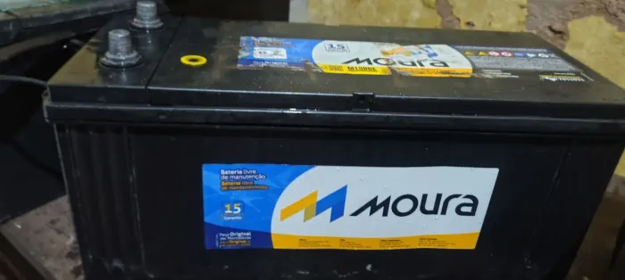 Bateria Moura 180Ah para caminhão