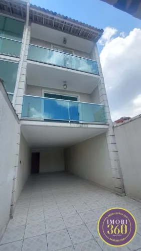 Sobrado Triplex com excelente localização ( Locação Comercial)